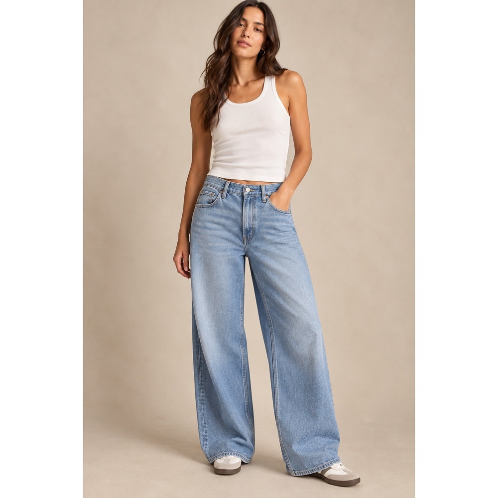 Gap Baggy Mid Rise Jeans Light Wash Ultrasoft Denim Wide Leg 31/12 Regular NWT